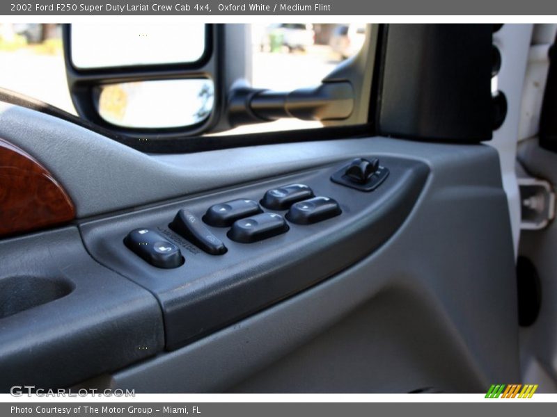 Oxford White / Medium Flint 2002 Ford F250 Super Duty Lariat Crew Cab 4x4