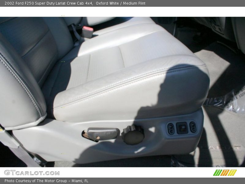 Oxford White / Medium Flint 2002 Ford F250 Super Duty Lariat Crew Cab 4x4