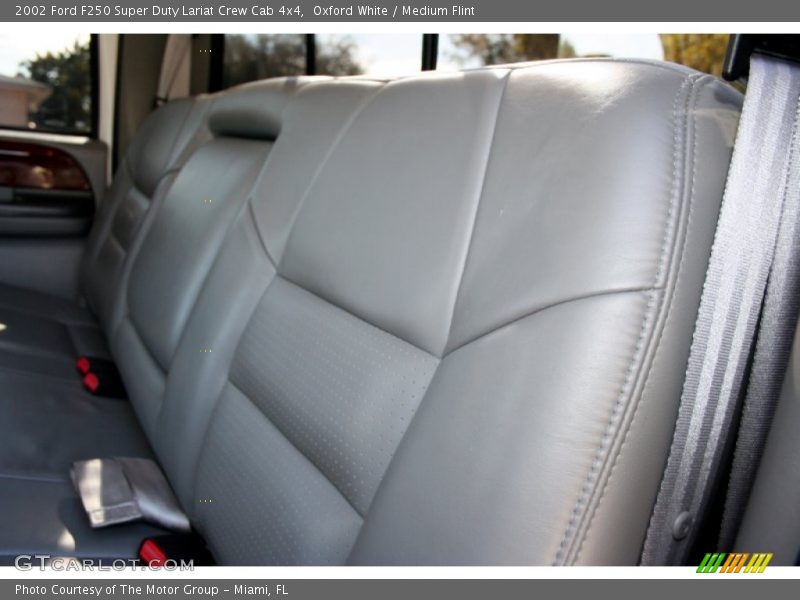 Oxford White / Medium Flint 2002 Ford F250 Super Duty Lariat Crew Cab 4x4