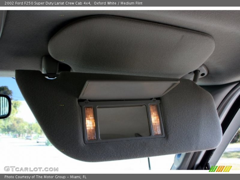 Oxford White / Medium Flint 2002 Ford F250 Super Duty Lariat Crew Cab 4x4