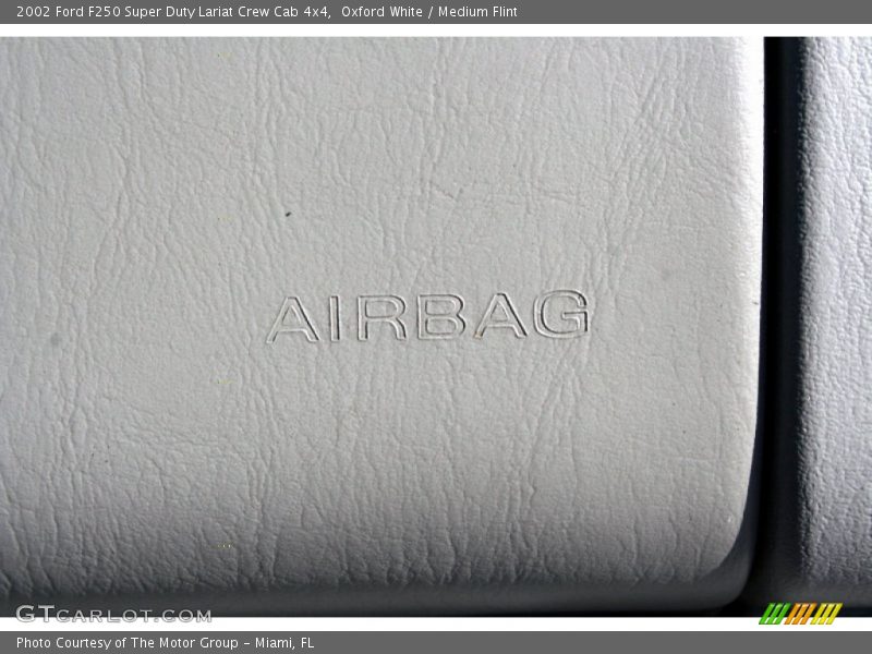 Oxford White / Medium Flint 2002 Ford F250 Super Duty Lariat Crew Cab 4x4