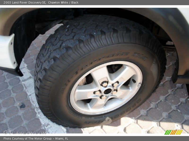 Chawton White / Black 2003 Land Rover Discovery SE