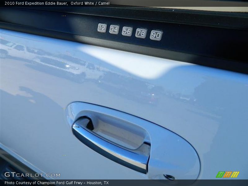 Oxford White / Camel 2010 Ford Expedition Eddie Bauer