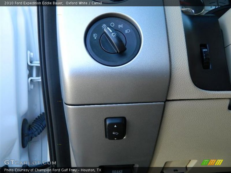 Oxford White / Camel 2010 Ford Expedition Eddie Bauer