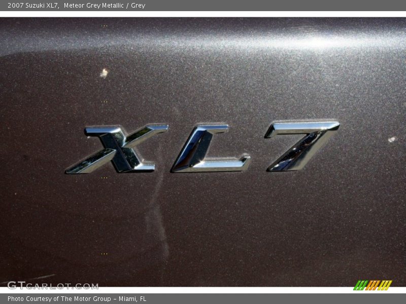 Meteor Grey Metallic / Grey 2007 Suzuki XL7