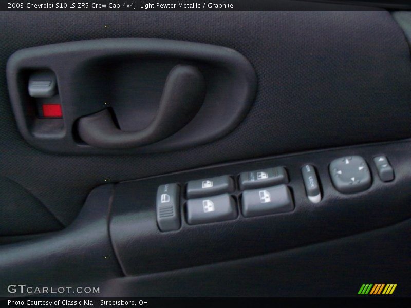 Light Pewter Metallic / Graphite 2003 Chevrolet S10 LS ZR5 Crew Cab 4x4