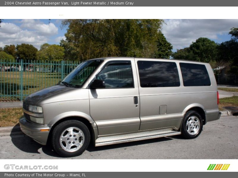 Light Pewter Metallic / Medium Gray 2004 Chevrolet Astro Passenger Van