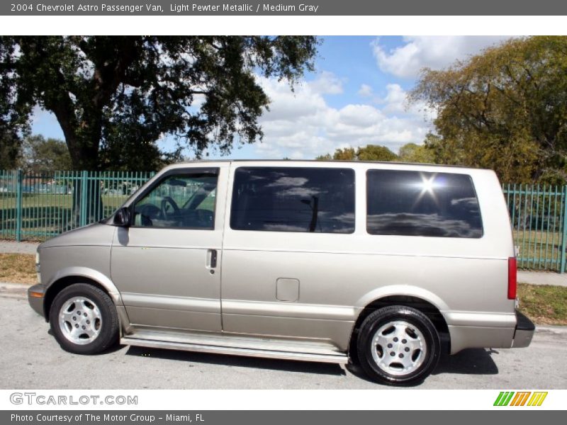 Light Pewter Metallic / Medium Gray 2004 Chevrolet Astro Passenger Van