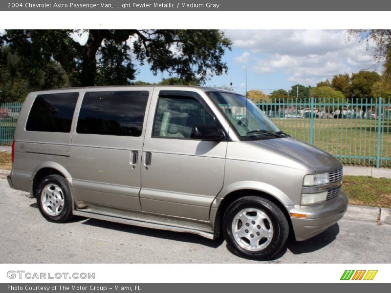 Light Pewter Metallic / Medium Gray 2004 Chevrolet Astro Passenger Van