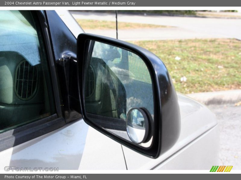 Light Pewter Metallic / Medium Gray 2004 Chevrolet Astro Passenger Van