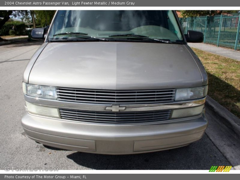 Light Pewter Metallic / Medium Gray 2004 Chevrolet Astro Passenger Van