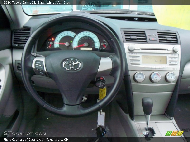 Super White / Ash Gray 2010 Toyota Camry SE