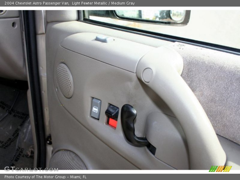 Light Pewter Metallic / Medium Gray 2004 Chevrolet Astro Passenger Van