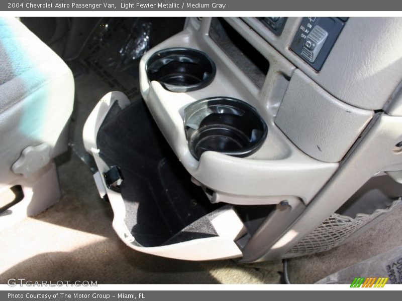 Light Pewter Metallic / Medium Gray 2004 Chevrolet Astro Passenger Van
