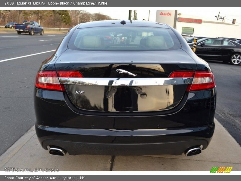 Ebony Black / Champagne/Truffle 2009 Jaguar XF Luxury