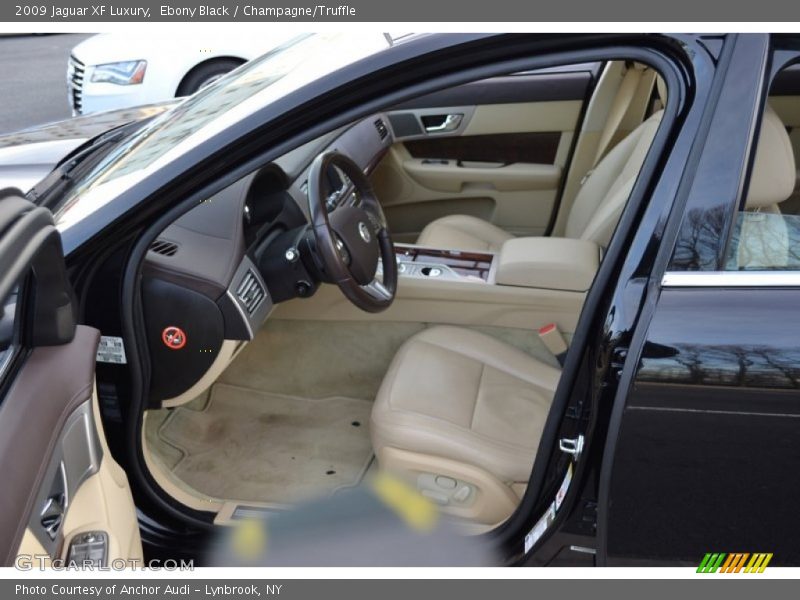 Ebony Black / Champagne/Truffle 2009 Jaguar XF Luxury