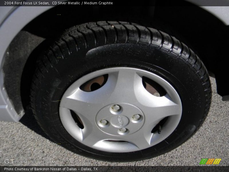 CD Silver Metallic / Medium Graphite 2004 Ford Focus LX Sedan