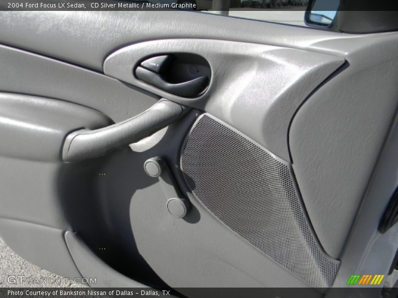 CD Silver Metallic / Medium Graphite 2004 Ford Focus LX Sedan