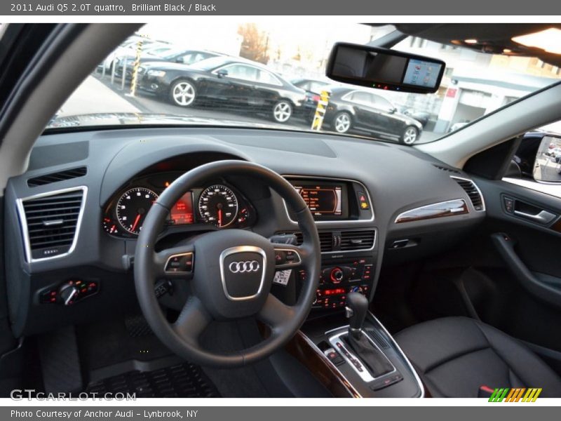 Brilliant Black / Black 2011 Audi Q5 2.0T quattro