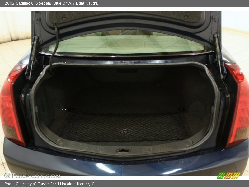 Blue Onyx / Light Neutral 2003 Cadillac CTS Sedan