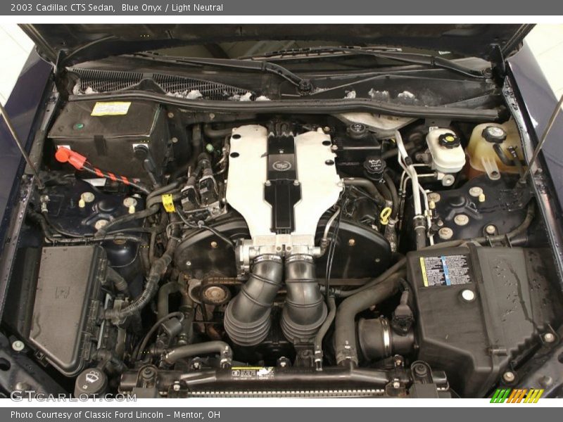 Blue Onyx / Light Neutral 2003 Cadillac CTS Sedan