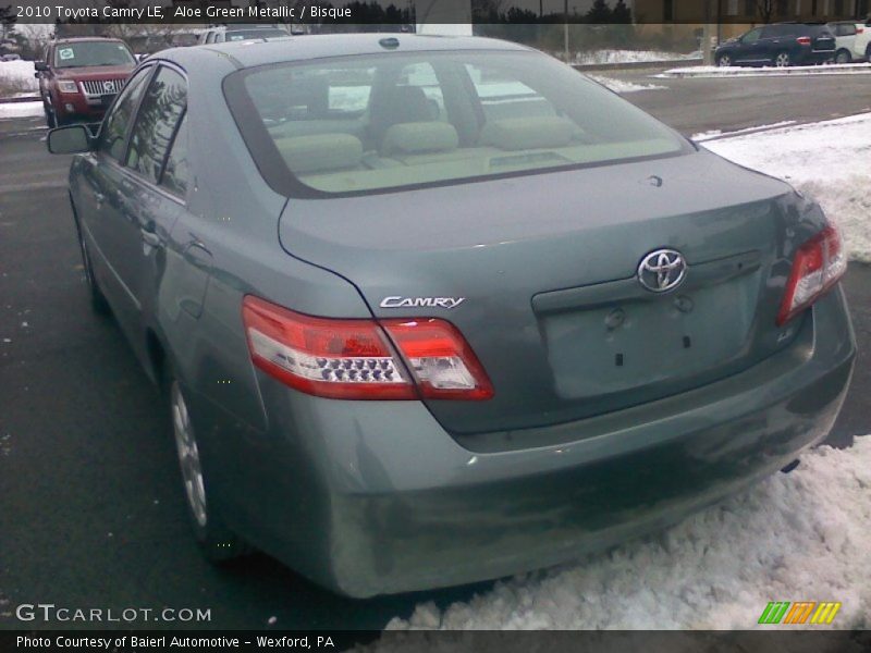 Aloe Green Metallic / Bisque 2010 Toyota Camry LE