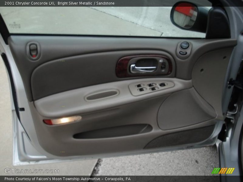 Bright Silver Metallic / Sandstone 2001 Chrysler Concorde LXi