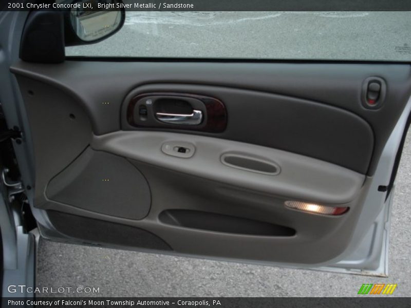 Bright Silver Metallic / Sandstone 2001 Chrysler Concorde LXi