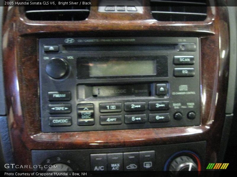 Bright Silver / Black 2005 Hyundai Sonata GLS V6