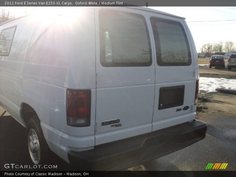 Oxford White / Medium Flint 2011 Ford E Series Van E150 XL Cargo