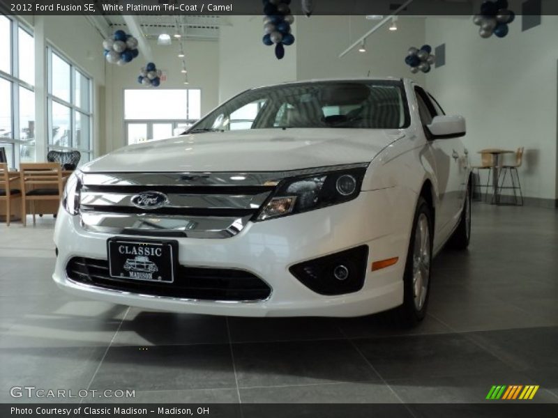 White Platinum Tri-Coat / Camel 2012 Ford Fusion SE