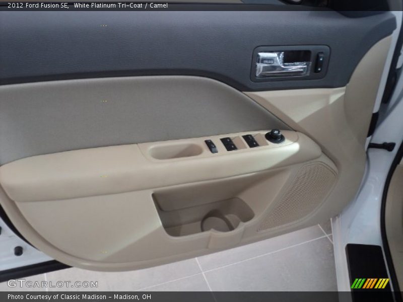White Platinum Tri-Coat / Camel 2012 Ford Fusion SE
