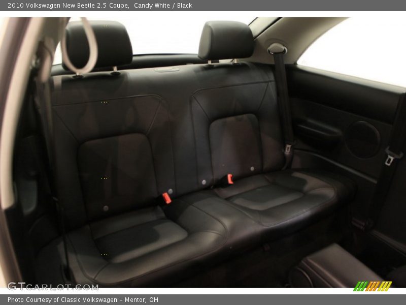 Candy White / Black 2010 Volkswagen New Beetle 2.5 Coupe