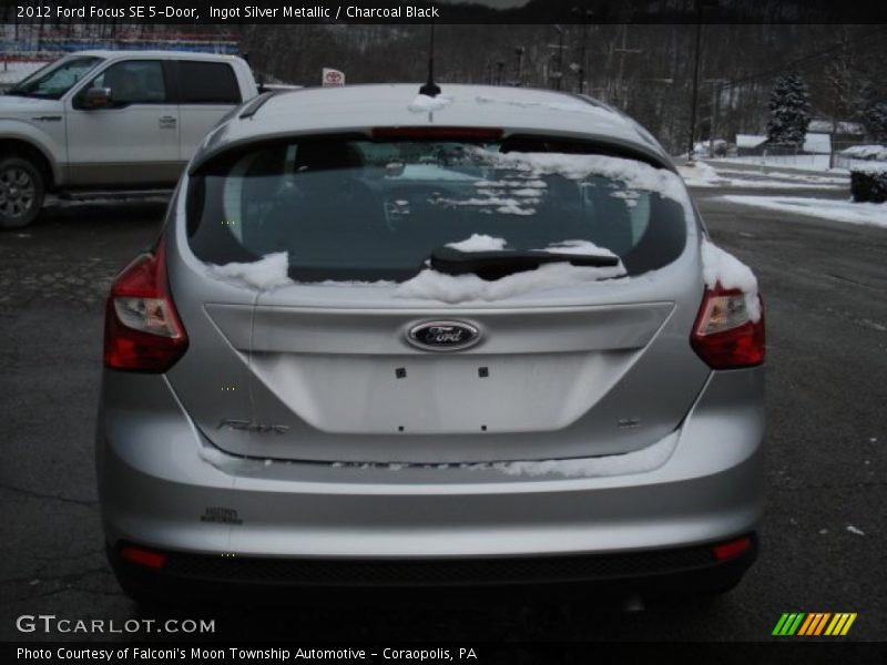 Ingot Silver Metallic / Charcoal Black 2012 Ford Focus SE 5-Door