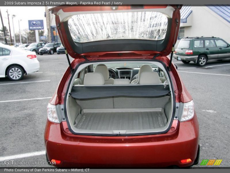 2009 Impreza 2.5i Premium Wagon Trunk