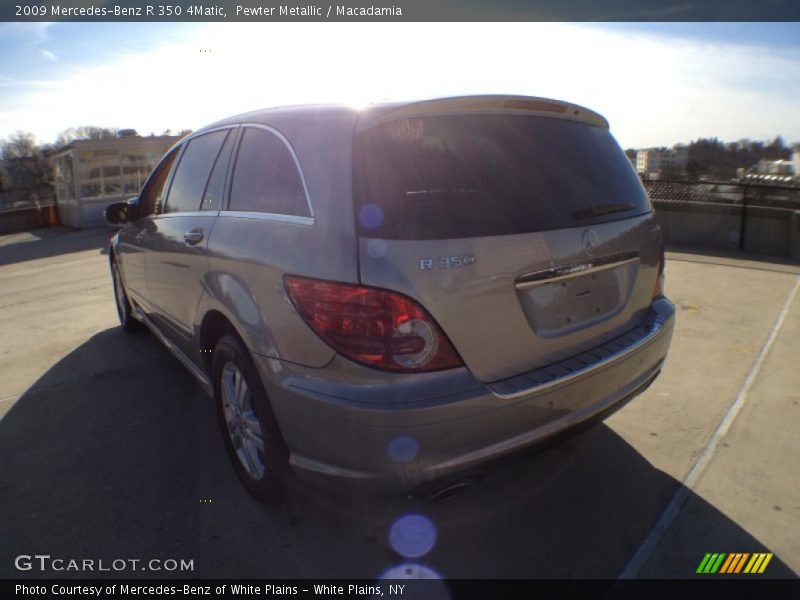 Pewter Metallic / Macadamia 2009 Mercedes-Benz R 350 4Matic