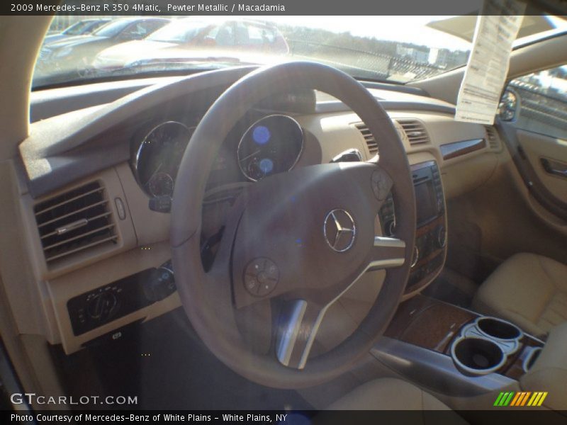 Pewter Metallic / Macadamia 2009 Mercedes-Benz R 350 4Matic
