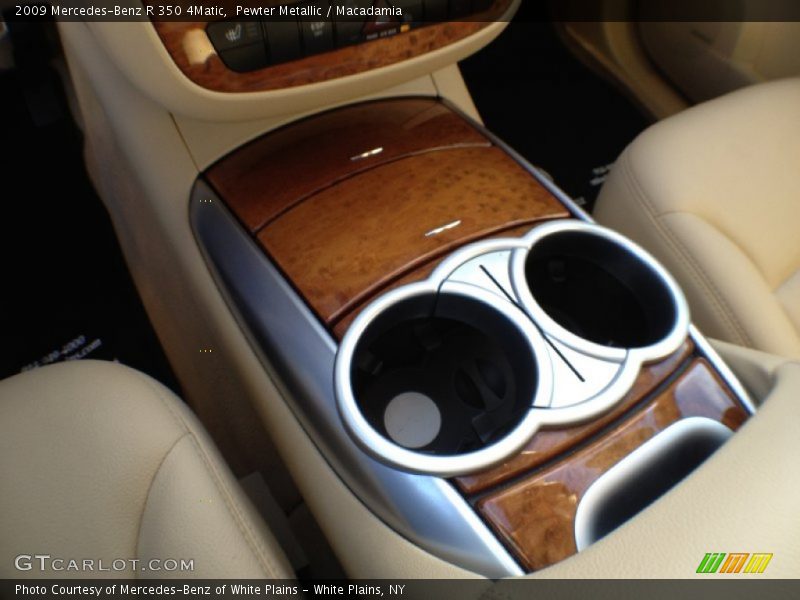 Pewter Metallic / Macadamia 2009 Mercedes-Benz R 350 4Matic