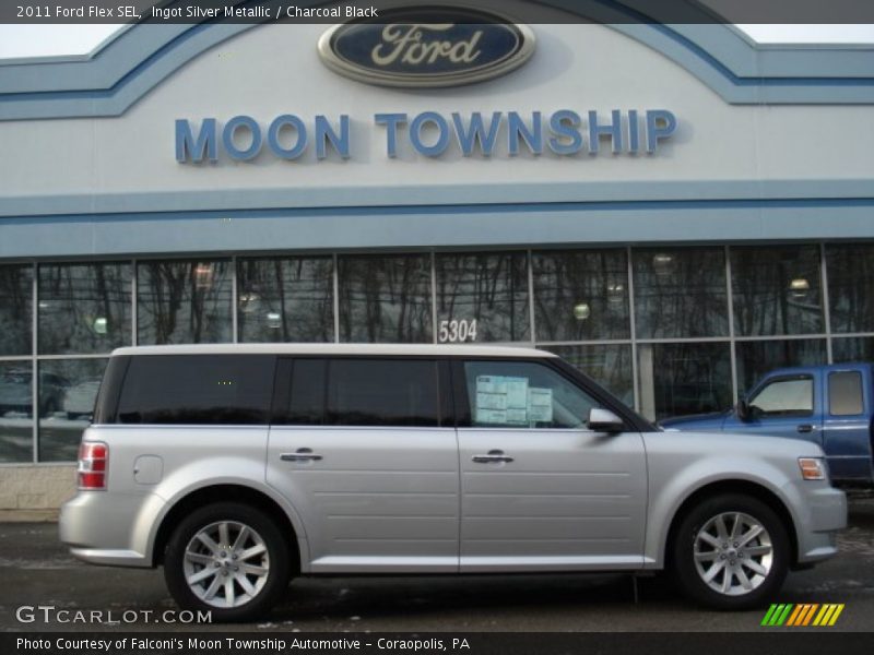 Ingot Silver Metallic / Charcoal Black 2011 Ford Flex SEL