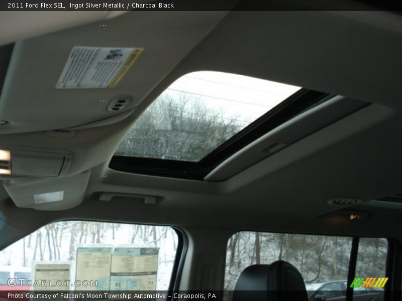 Ingot Silver Metallic / Charcoal Black 2011 Ford Flex SEL