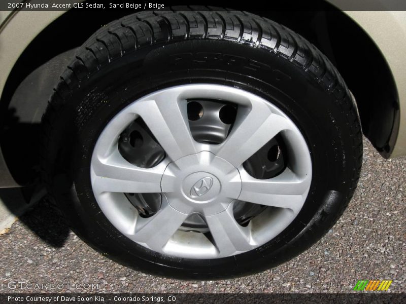 Sand Beige / Beige 2007 Hyundai Accent GLS Sedan