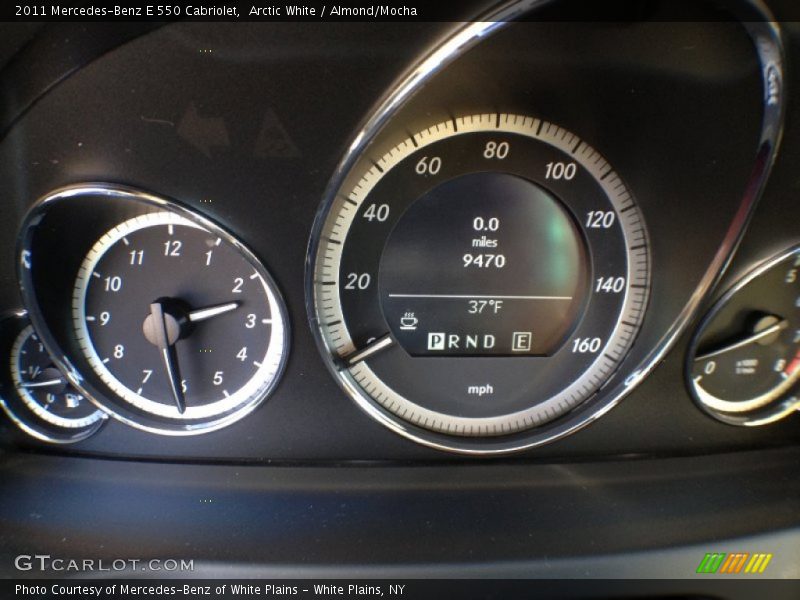 Arctic White / Almond/Mocha 2011 Mercedes-Benz E 550 Cabriolet