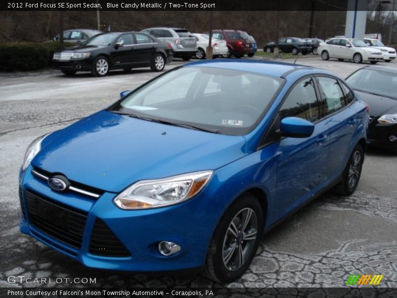 Blue Candy Metallic / Two-Tone Sport 2012 Ford Focus SE Sport Sedan