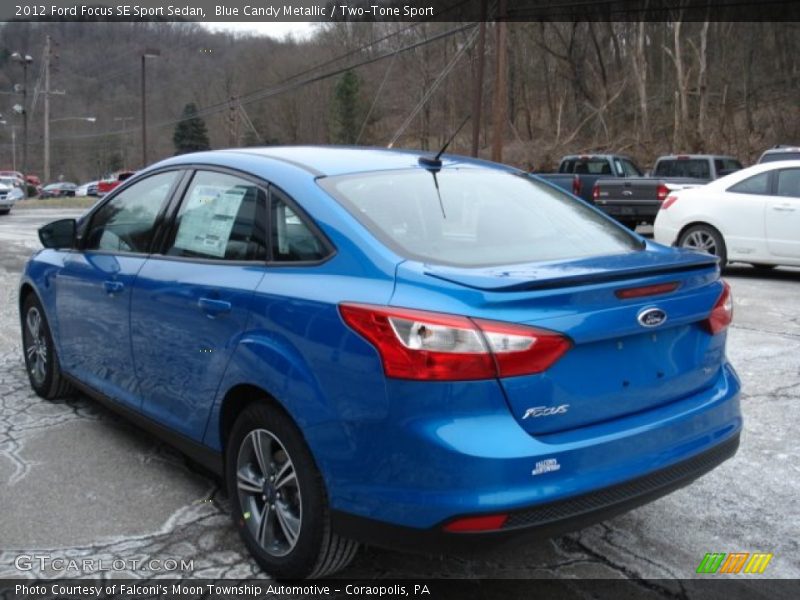 Blue Candy Metallic / Two-Tone Sport 2012 Ford Focus SE Sport Sedan