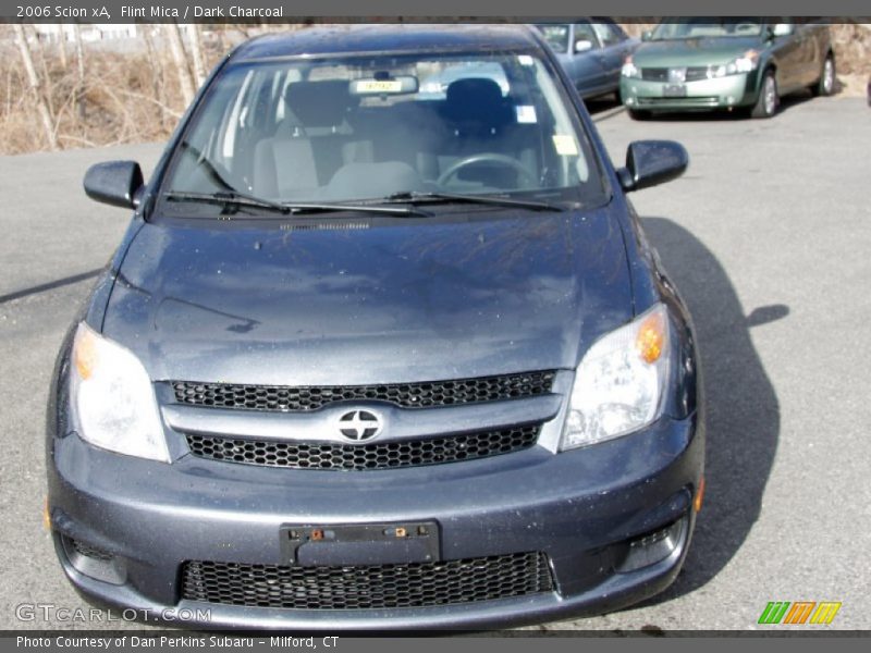 Flint Mica / Dark Charcoal 2006 Scion xA
