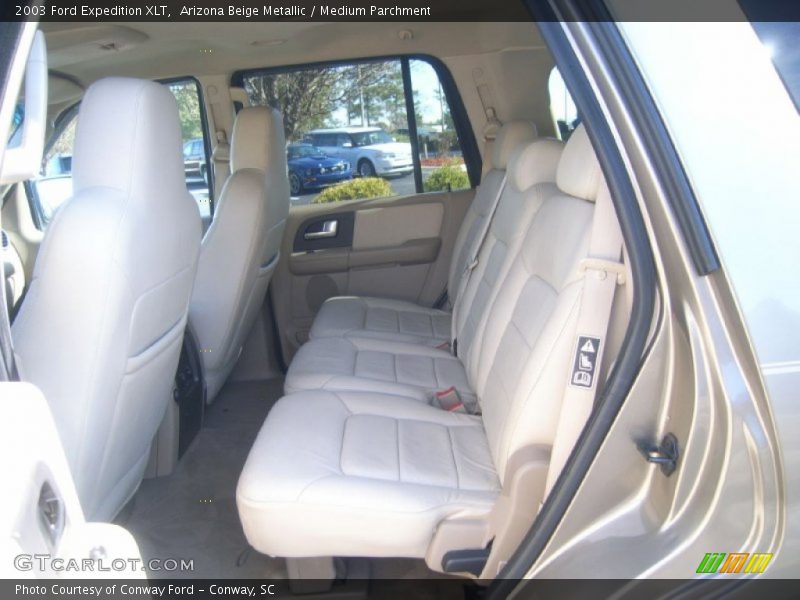 Arizona Beige Metallic / Medium Parchment 2003 Ford Expedition XLT