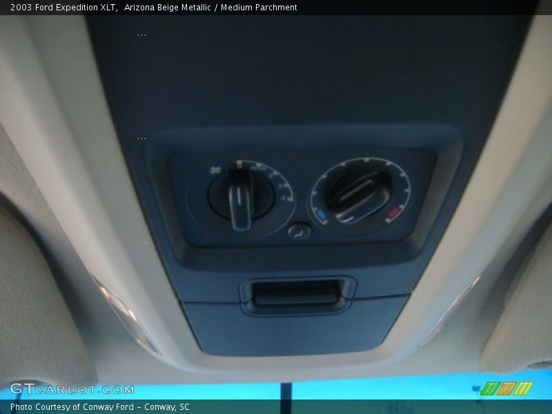Arizona Beige Metallic / Medium Parchment 2003 Ford Expedition XLT