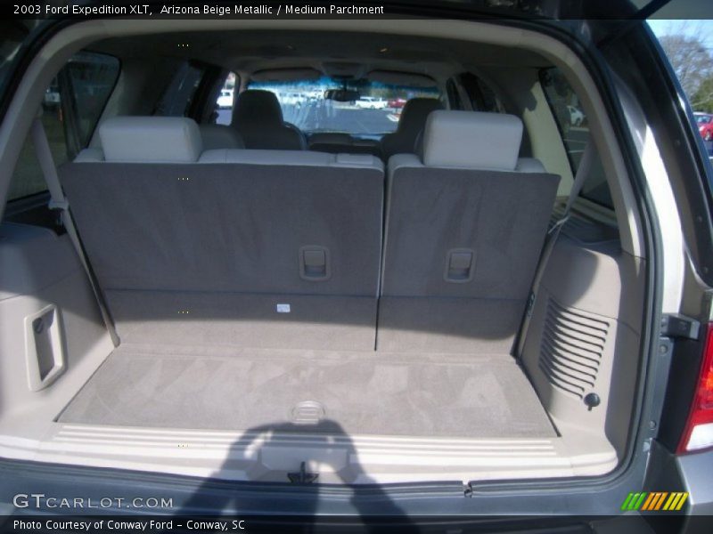 Arizona Beige Metallic / Medium Parchment 2003 Ford Expedition XLT