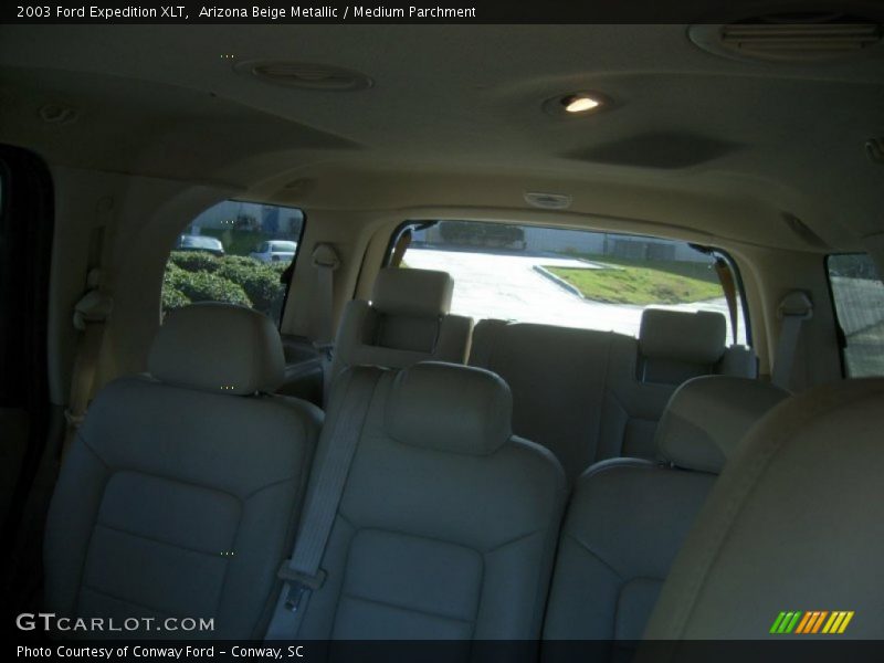 Arizona Beige Metallic / Medium Parchment 2003 Ford Expedition XLT