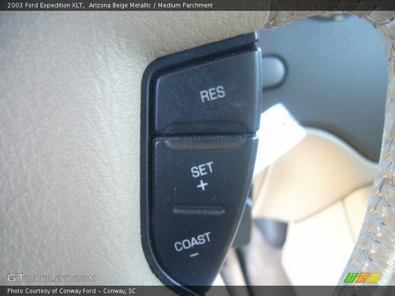 Arizona Beige Metallic / Medium Parchment 2003 Ford Expedition XLT
